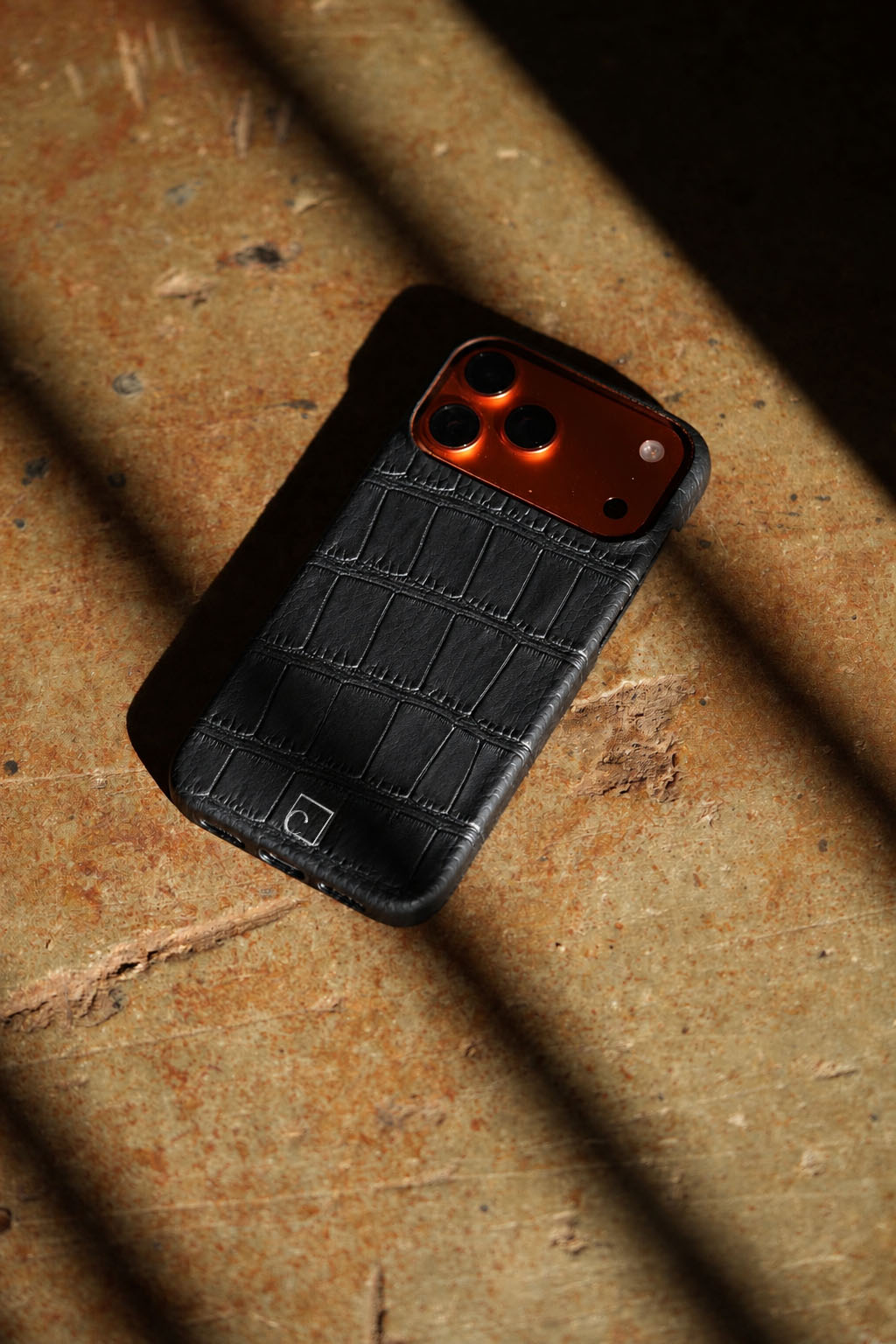iPhone 16 Pro — Étui classique — Crocodile