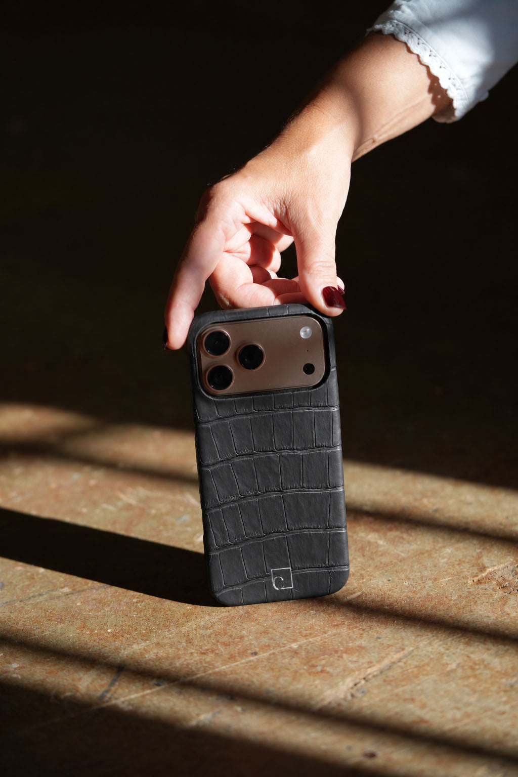 iPhone 16 Pro — Étui classique — Crocodile