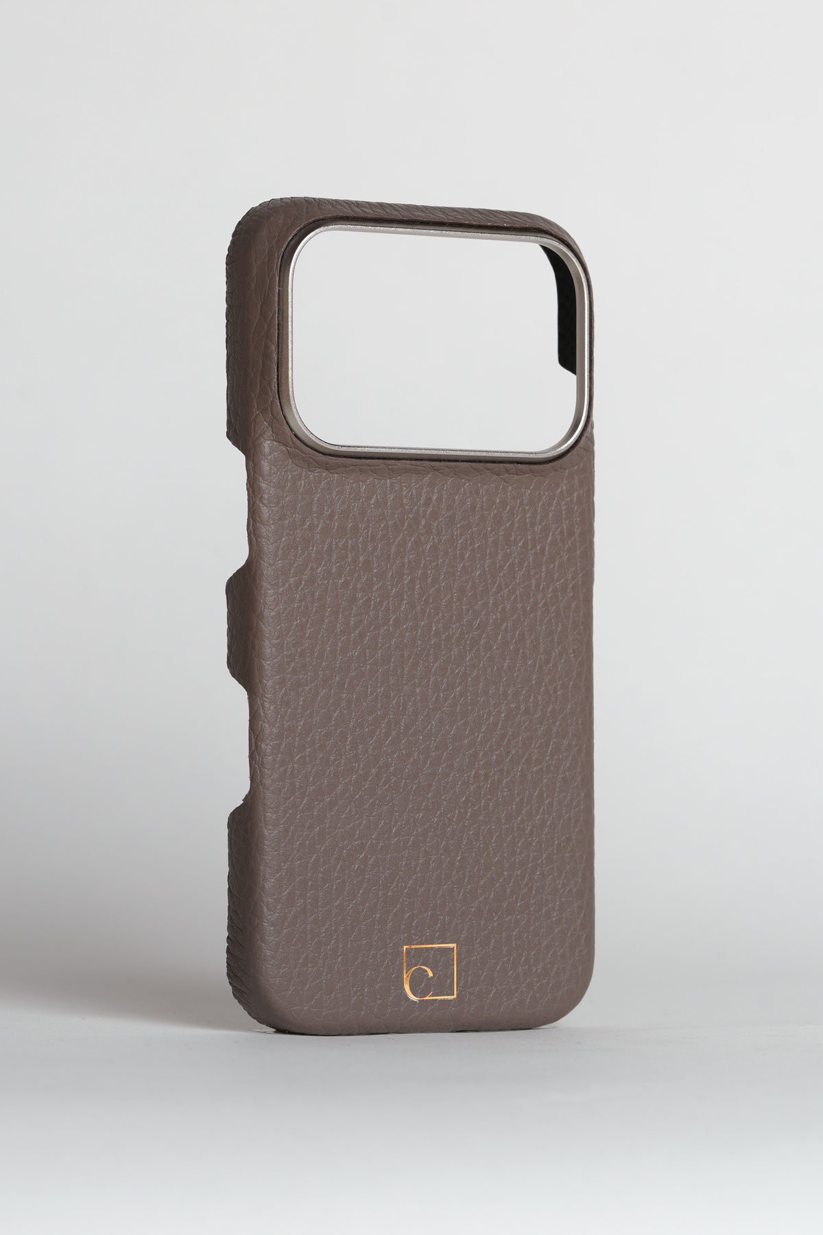 iPhone 16 Pro — Étui classique — Cuir de veau grainé