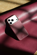 iPhone 16 Pro — Étui classique — Cuir de veau grainé